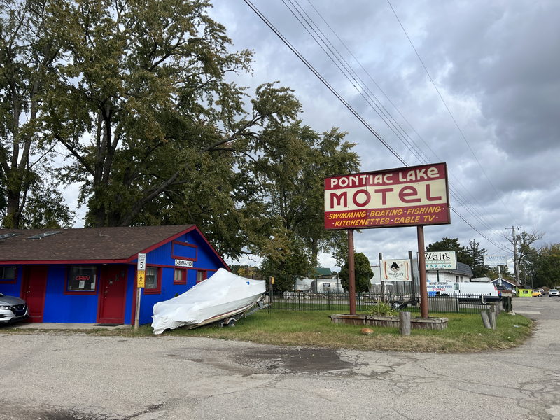 Pontiac Lake Motel - October 15 2023 